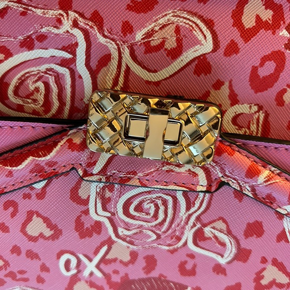 Aldo Pink Heart, Roses, & Lips Valentines Day Handbag with Crossbody strap - Picture 5 of 5